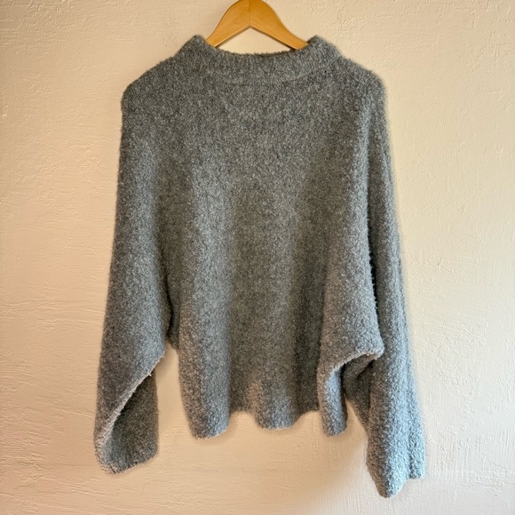 Abercrombie & Fitch Boucle Mockneck Sweater Size Large/XL Gray Wool Blend - Picture 1 of 5